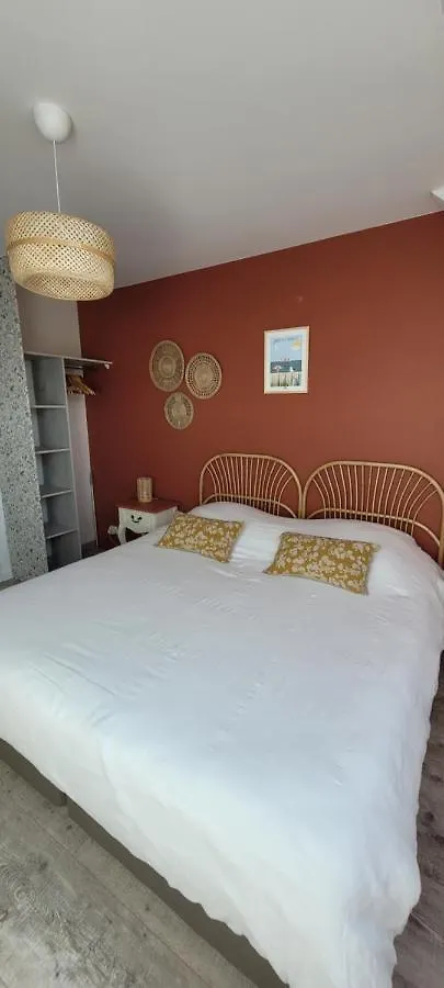 Parenthese Bed and Breakfast Le Vivier-sur-Mer 0*,